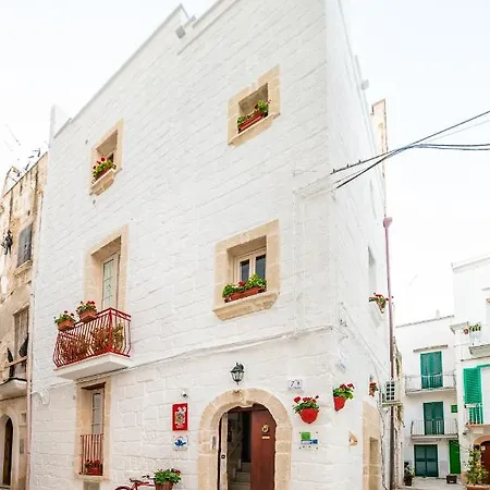 Borgo San Martino فندق مبيت وإفطار