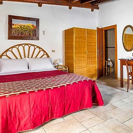 Borgo San Martino Bed & Breakfast