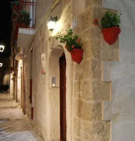 Borgo San Martino 3* مونوبولي
