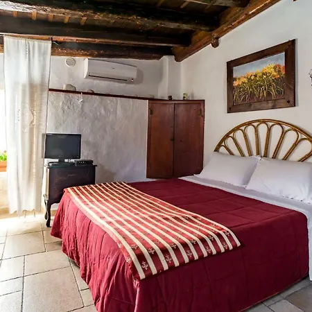 Borgo San Martino فندق مبيت وإفطار